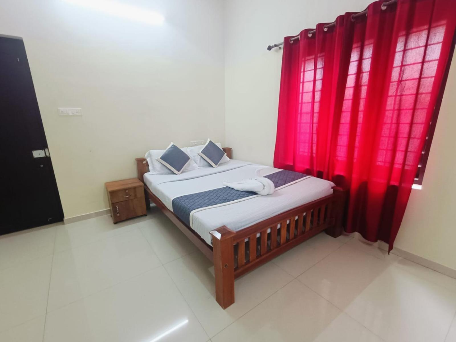 West Darshan Apartments And Villas Thiruvananthapuram Eksteriør billede